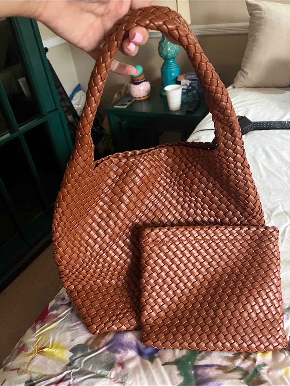 Women’s Verano Hill Joycelyn Woven Shoulder Tote Bag comes w/ matching bag.